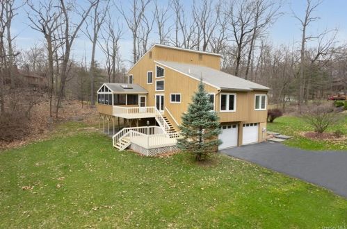 30 Amalfi Dr, Cortlandt Manor, NY 10567-7014