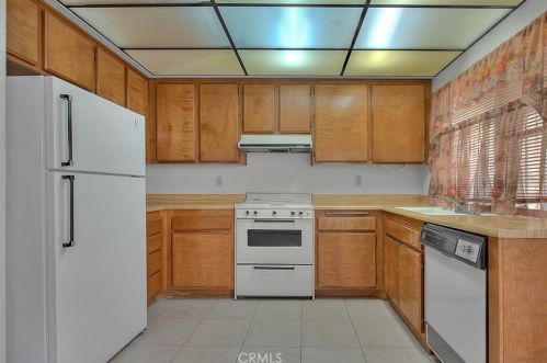 2379 Mountain Woods St, Colton CA  92324-4536 exterior