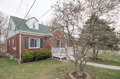 6122 Corbly Rd, Cincinnati, OH 45230-1503