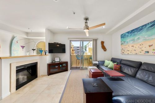 745 Diamond St, San Diego CA 92109-2520 exterior