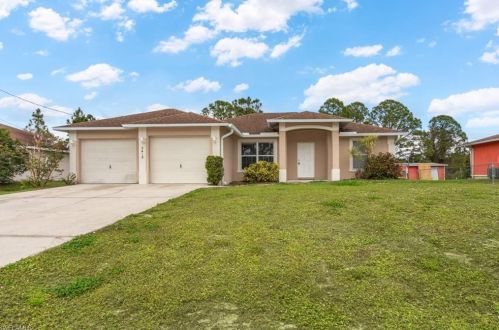 3412 15th St, Lehigh Acres, FL 33976-2922