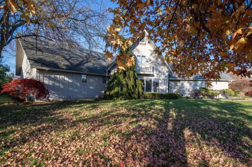 1224 Countryside Dr, Washington Ch OH  43160-1804 exterior