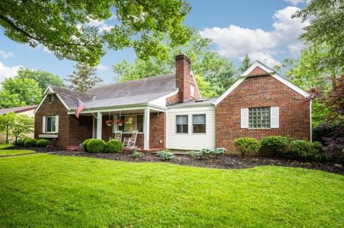 7059 Fernbank Ave, Cincinnati, OH 45233-1007