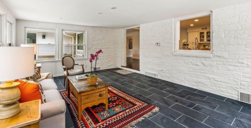 7705 Lake Dr, Milwaukee WI  53217-2910 exterior