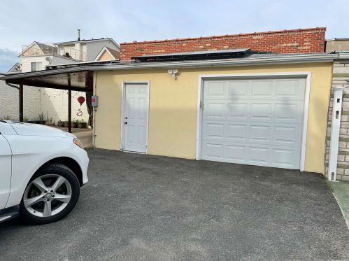 9905 98th St, Jamaica NY  11416-2541 exterior