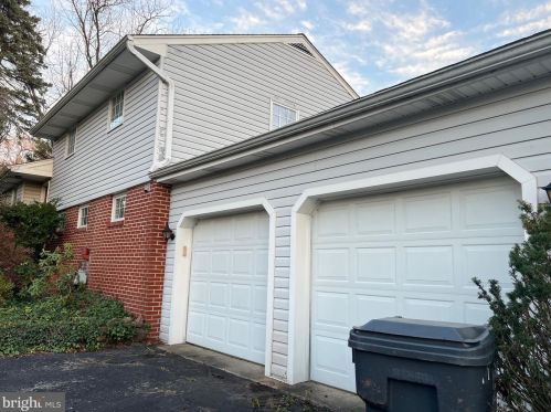 2391 Parkview Dr, Norristown, PA 19403-3616