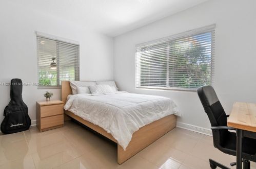 45 103 St, Miami FL 33138-2457 exterior