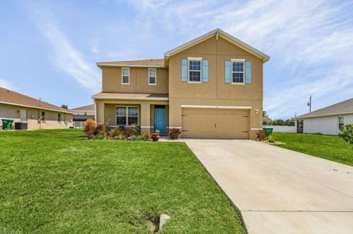326 31st St, Cape Coral, FL 33904-3439