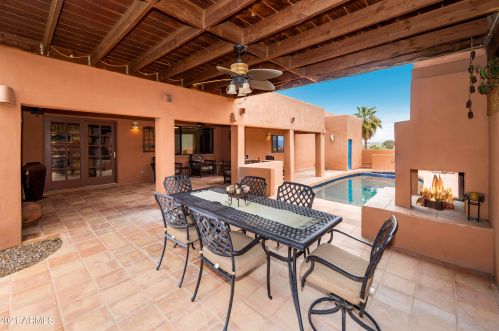 15603 Thistle Dr, Scottsdale AZ 85268-4348 exterior