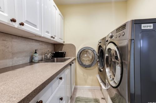 115 Annuskemunnica Rd, Babylon NY  11702-4424 exterior