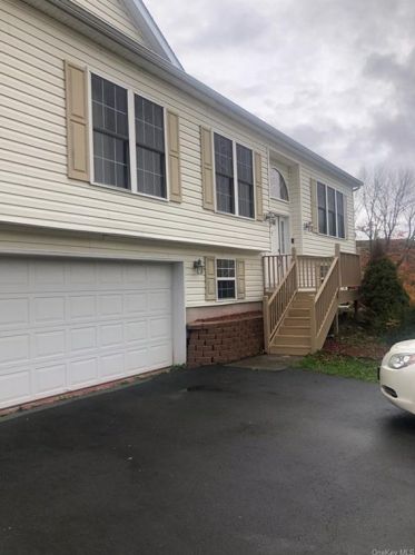 7 Vista Dr, Liberty, NY 12754-1949