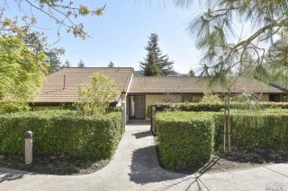 32 Fairways Dr, Fairfield, CA 94558-1214