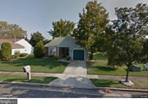 20 Stewart Ln, West Deptford, NJ 08096-6725