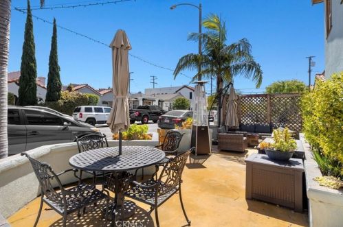 213 Covina Ave, Long Beach CA  90803-1825 exterior