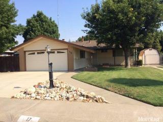 17 El Dorado Dr, Woodland, CA 95695-5403