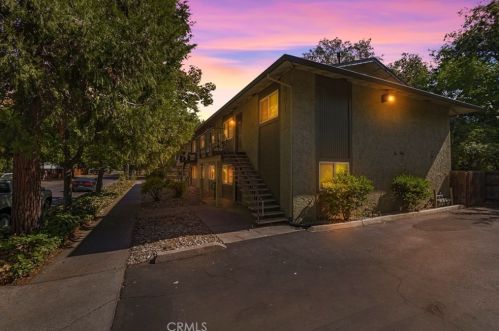 441 2nd Ave, Chico, CA 95926-3866