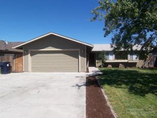 1308 28 St, Eagle Crest OR  97756-7566 exterior