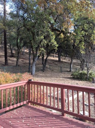 18670 Maple Leaf Ct, Middletown CA  95467-8528 exterior