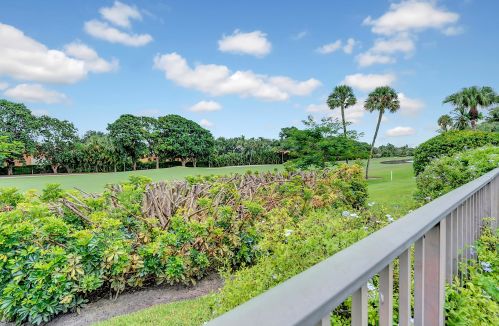 3899 Live Oak Blvd, Delray Beach FL  33445-7054 exterior