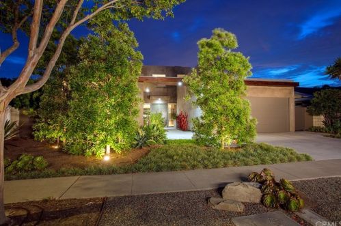 17163 Roundhill Dr, Huntington Beach, CA 92649-4216