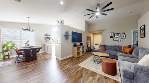 2237 Heritage Manor Dr, Riverbank CA  95367-2649 exterior