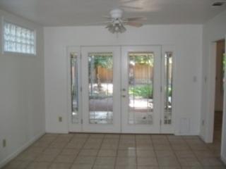 1074 Carey Ave, Clovis CA  93611-2014 exterior