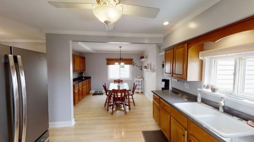 2062 91, Milwaukee WI 53226-2603 exterior