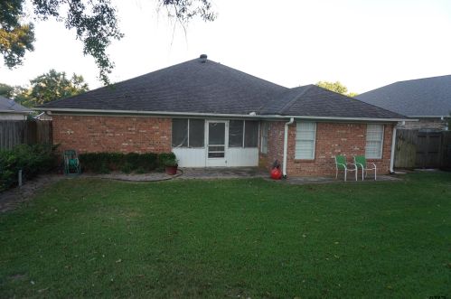 113 Settlers Ct, Palestine, TX 75801-5867