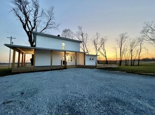 7181 Granville Rd, Mount Vernon OH  43050-9413 exterior