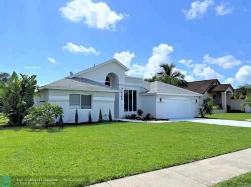 7622 Fairway Trl, Boca Raton, FL 33487-1479