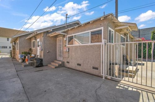 2623 Liberty Blvd, South Gate CA  90280-2003 exterior