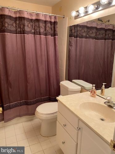 2123 Basswood Dr, Miquon PA 19444-2328 exterior