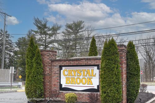 88 Rita Ln, Jackson Twp NJ  08527-2367 exterior