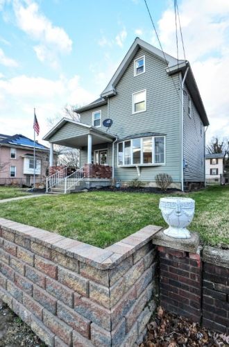 1125 Race St, South Connellsville, PA 15425-4723