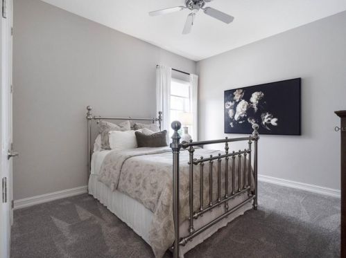 1070 Nash Dr, Kissimmee FL  34747-4319 exterior