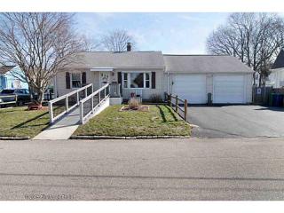 166 Gould Ave, Warwick, RI 02888-1939