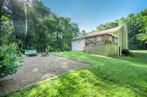 114 Lancaster Farm Rd, Salem NH  03079-4823 exterior