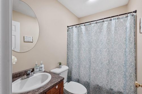 47 Old Woods Rd, Northwood NH  03261-3856 exterior