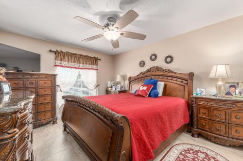 950 Connecticut Ter, Fort Pierce FL 34953-1514 exterior