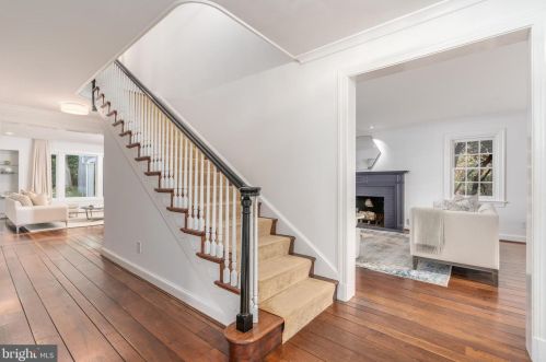 3540 Springland Ln, Washington, DC 20008-3119