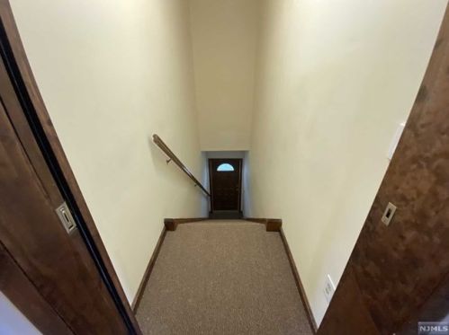 70 Prospect Ave, N Milford NJ  07646-1616 exterior