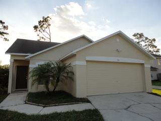 732 Mclean Ct, Orlando FL  32825-6365 exterior