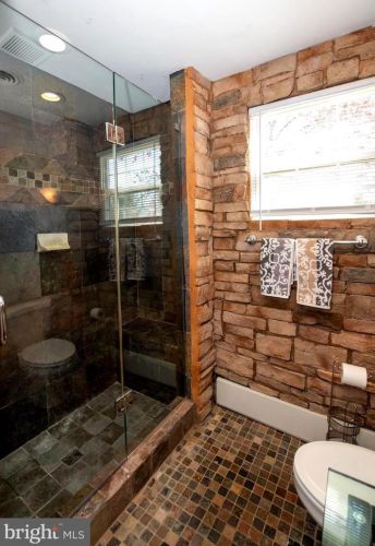 410 Steven St, Norristown PA  19403-2614 exterior