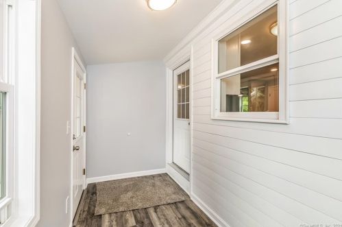 12 Icehouse Rd, Norwich CT  06351-3207 exterior