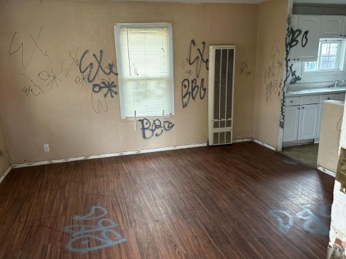 305 5th St, Grayson, CA 95363-2235