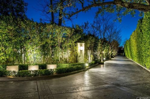 4848 Encino Ave, Van Nuys, CA 91316-3813