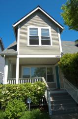 2942 Frontenac St, Seattle WA  98108-3790 exterior