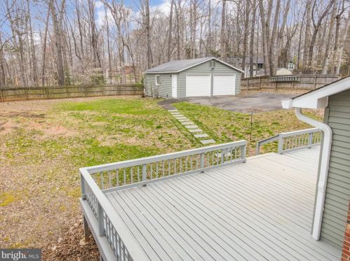 14868 Prestige Dr, Woodbridge VA  22193-3310 exterior