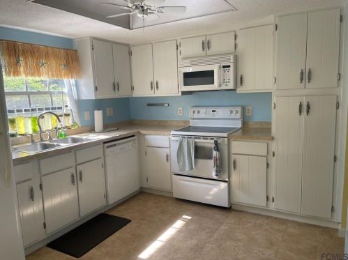 5 Clark Ln, Palm Coast FL  32137-8140 exterior