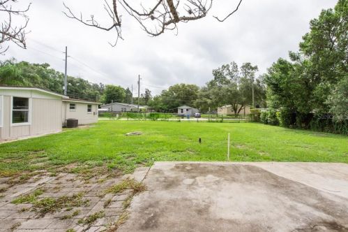 9741 Fowler Ave, Thonotosassa FL  33592-3415 exterior